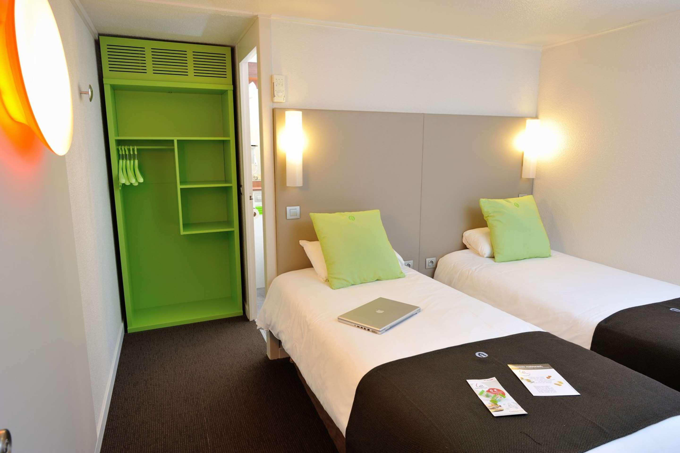 Campanile Grenoble Sud - Seyssins Hotel Exterior foto
