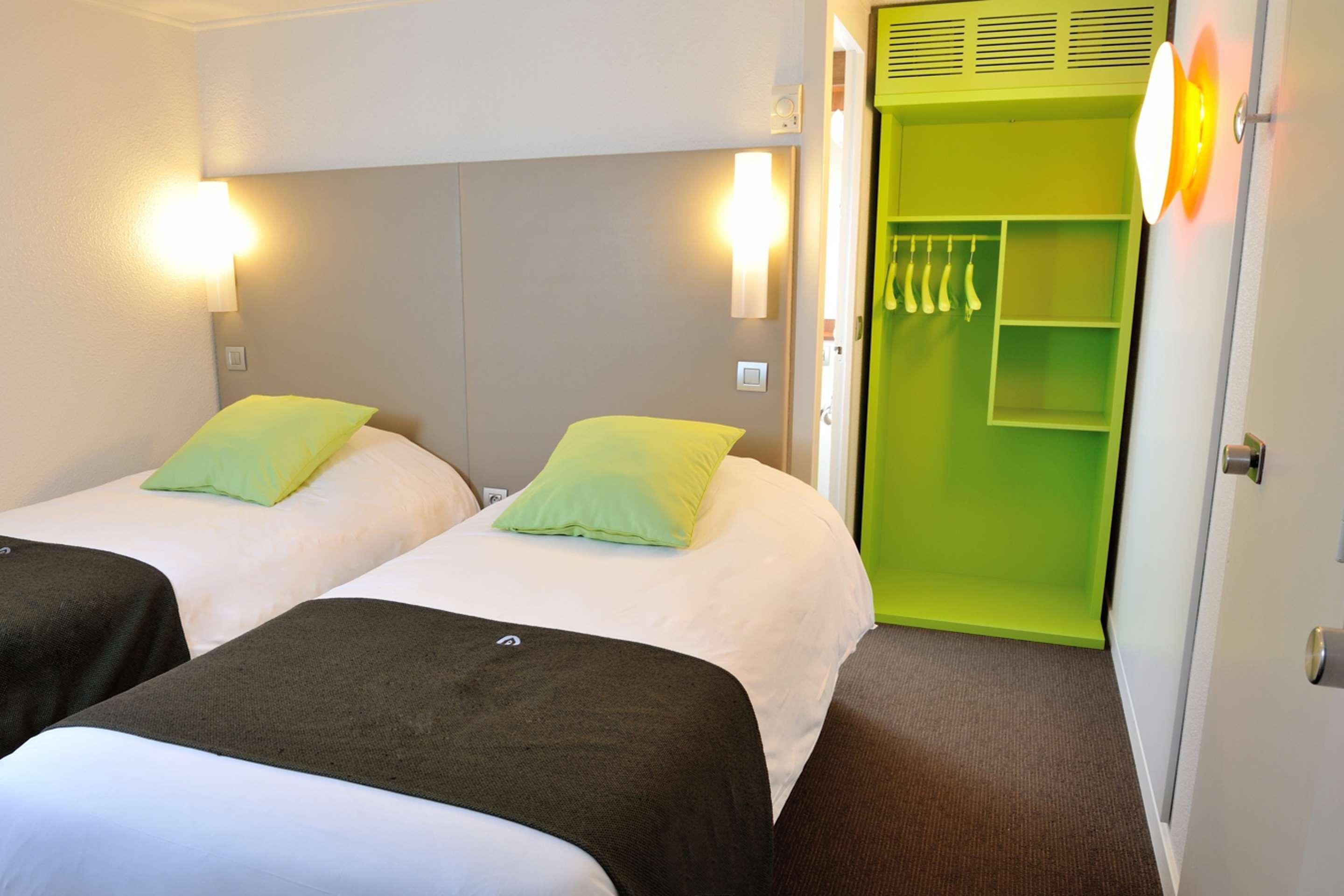Campanile Grenoble Sud - Seyssins Hotel Exterior foto