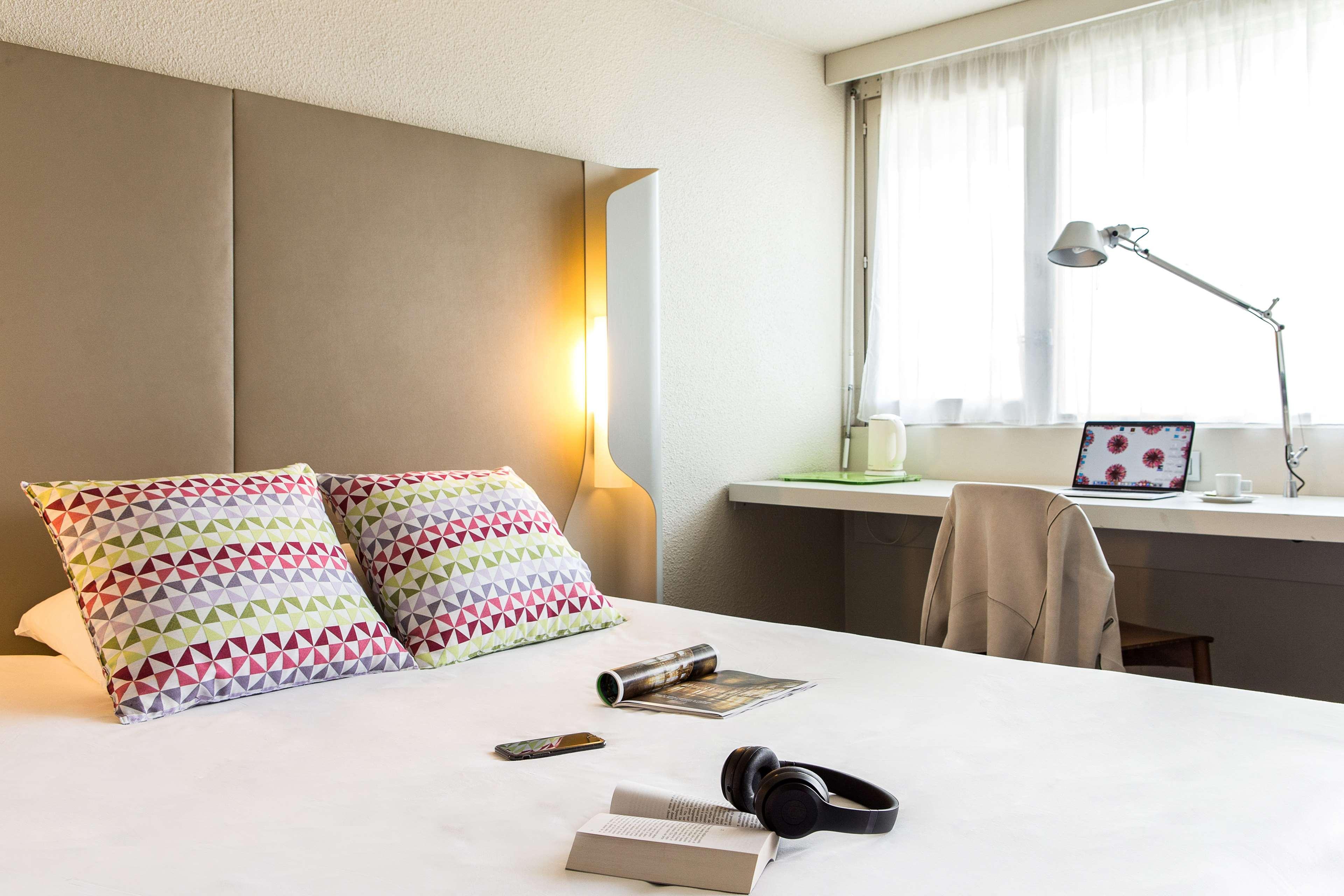 Campanile Grenoble Sud - Seyssins Hotel Exterior foto