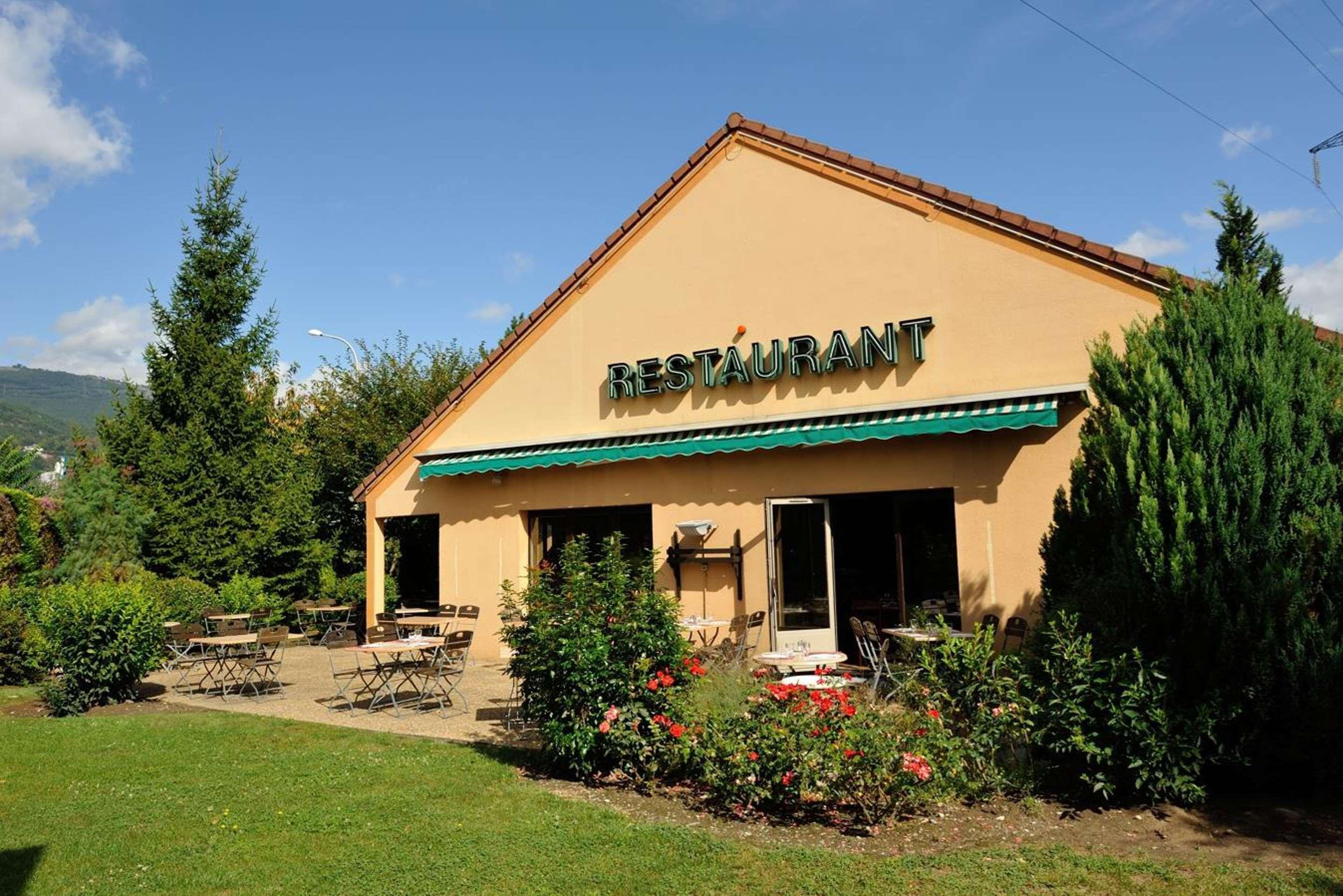 Campanile Grenoble Sud - Seyssins Hotel Exterior foto