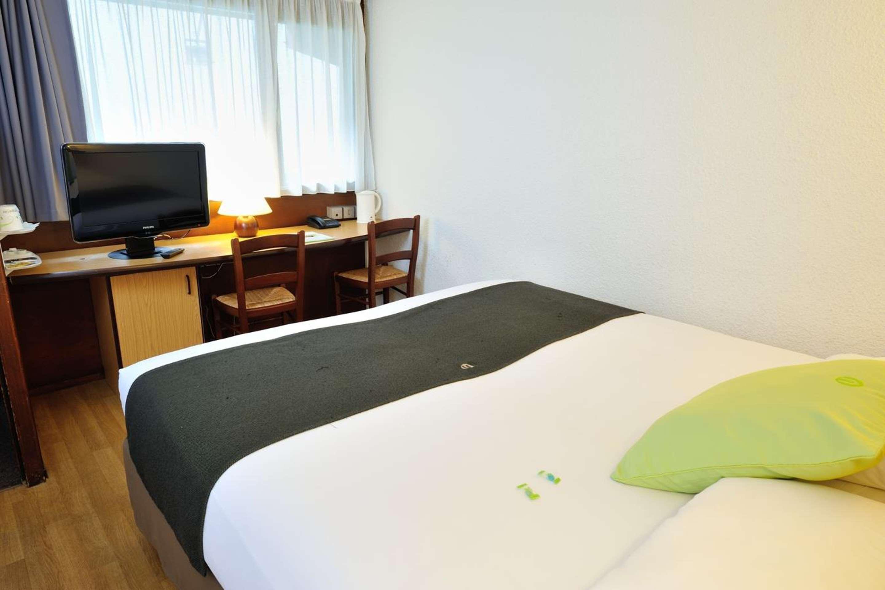 Campanile Grenoble Sud - Seyssins Hotel Exterior foto